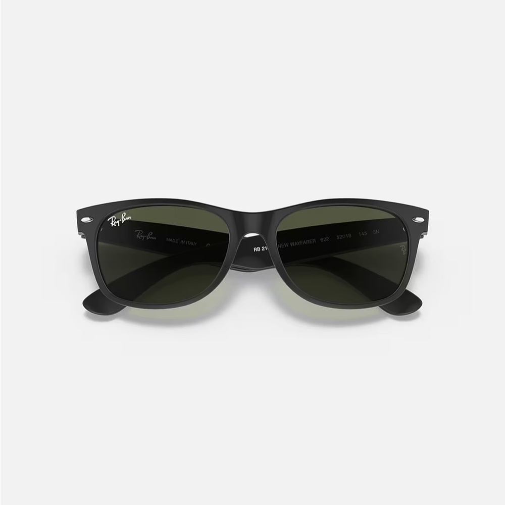NEW WAYFARER CLASSIC FRAME Polished BlackLENSES Green
